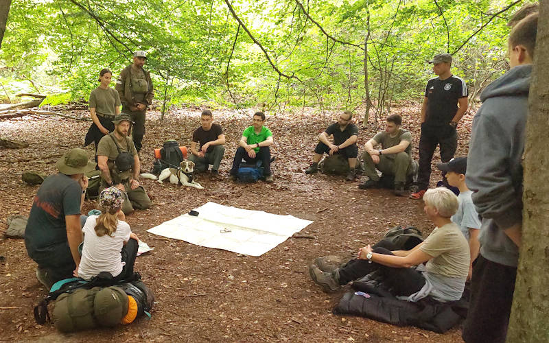 Bushcraft Wesertal - 2022 - Wanderrast im Wald
